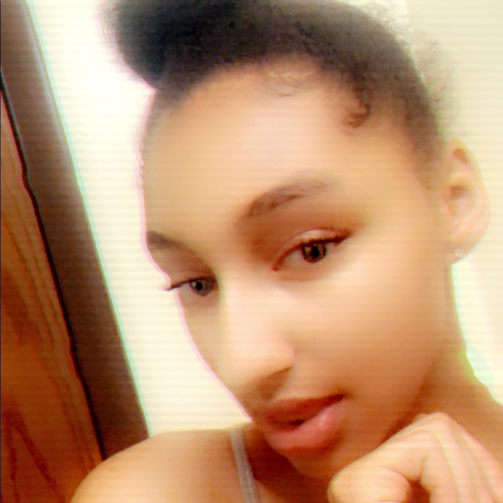 Meet your Posher, Ashanti